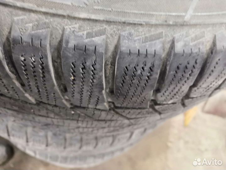 Triangle Snowlink TWT02 245/45 R18