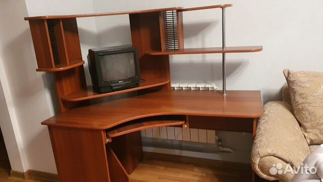 Письменный стол с тумбочкой бу