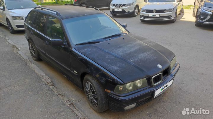 BMW 3 серия 1.8 МТ, 1997, битый, 270 000 км