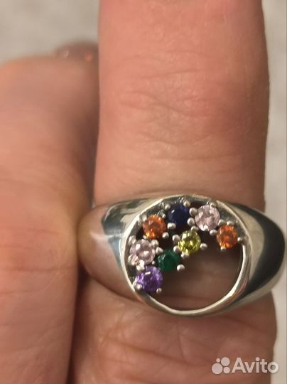 Серебряное кольцо с цирконами