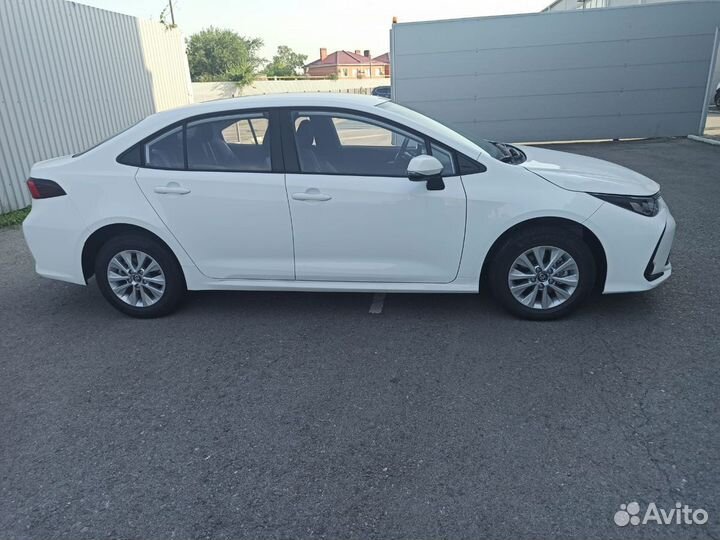 Toyota Corolla 1.2 CVT, 2022, 1 500 км