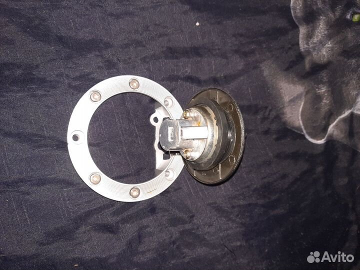 Крышка на бак мотоцикла