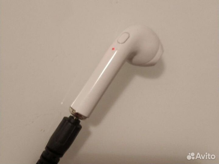 Беспроводной bluetooth наушник i7 - v4.1+EDR