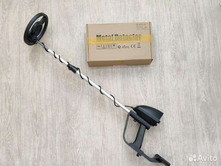 Металлоискатель новый