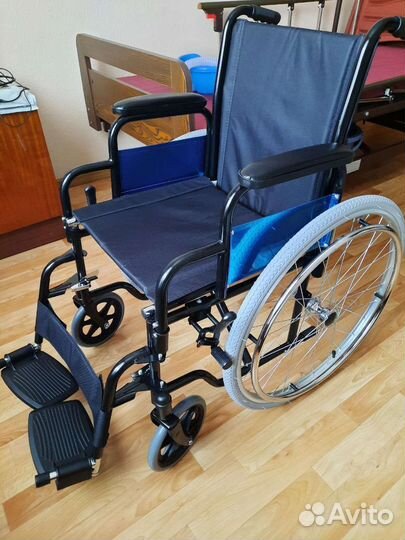 Инвалидная коляска