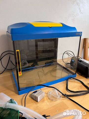 Продам аквариум Aqua Szut 30л