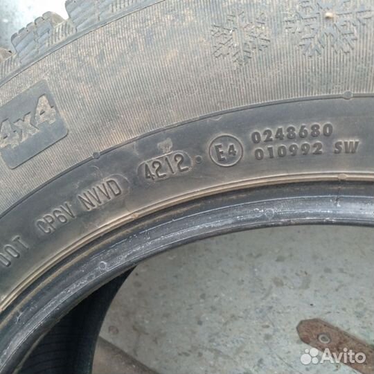 Continental Conti4x4IceContact 215/65 R16 102T