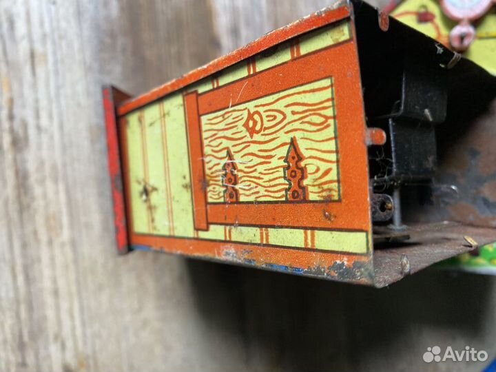 Заводная механическая игрушка -Детские часы.ссср