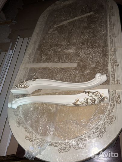 Кухонный стол