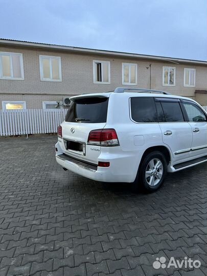 Задний бампер lx570