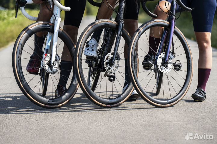 Шоссейные карбоновые колеса Fast Forward Ryot 44