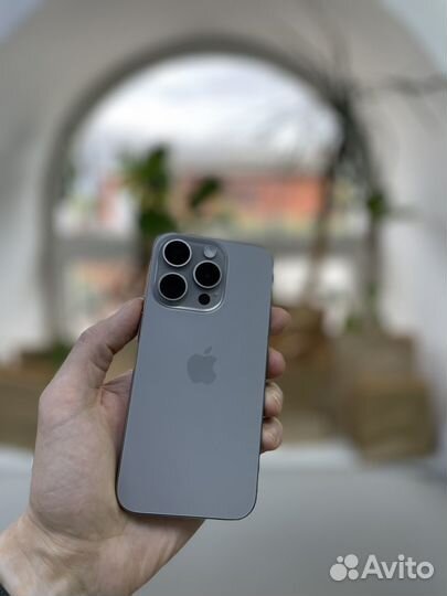 iPhone 15 Pro, 256 ГБ