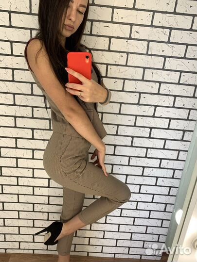 Брючный костюм женский