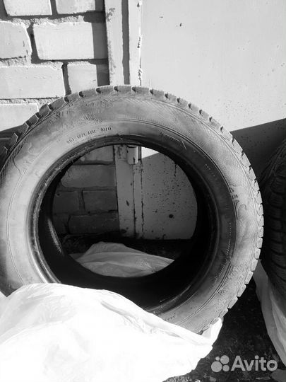 Gislaved Nord Frost 200 225/65 R17