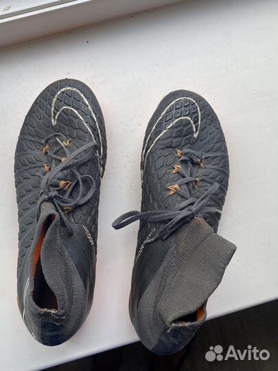 Футбольные бутсы размер 38,5