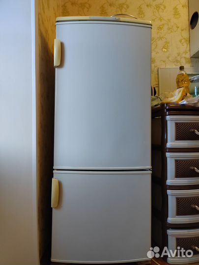 На запчасти Холодильник бу