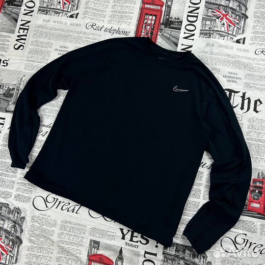 Лонгслив Nike