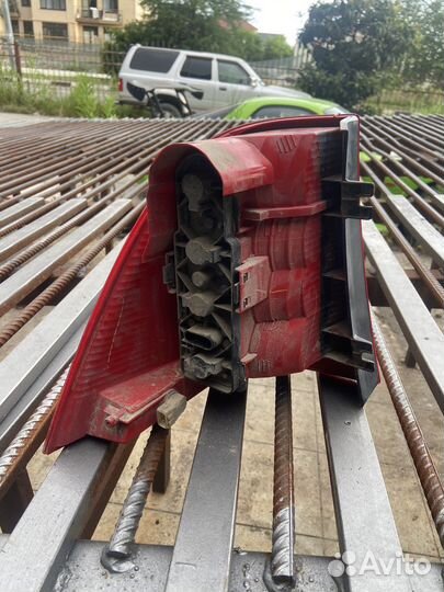 Задний правый фонарь mercedes ml мл 163 рест