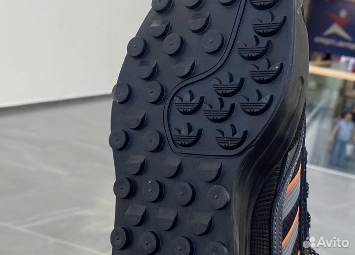 Adidas indoor