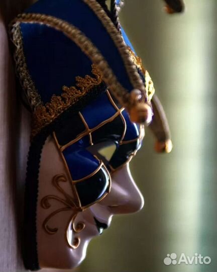 Маска венецианская карнавальная