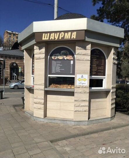 Повар шаурмист