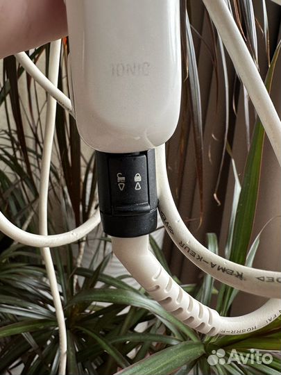 Выпрямитель для волос Rowenta