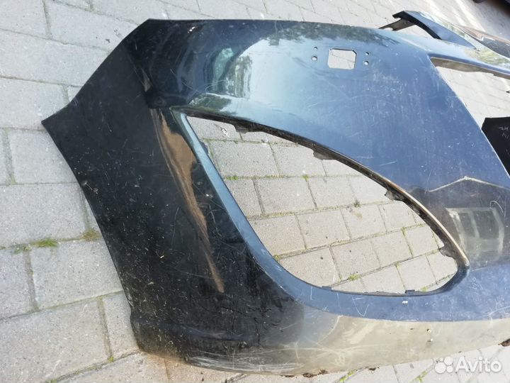 Mazda 2 бампер передний