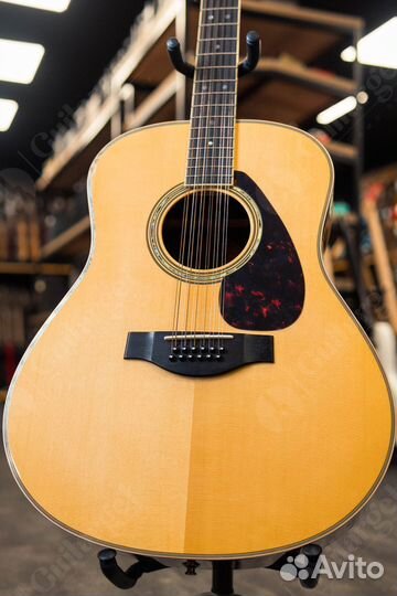Yamaha LL16-12 ARE 12-струнная электроакустика