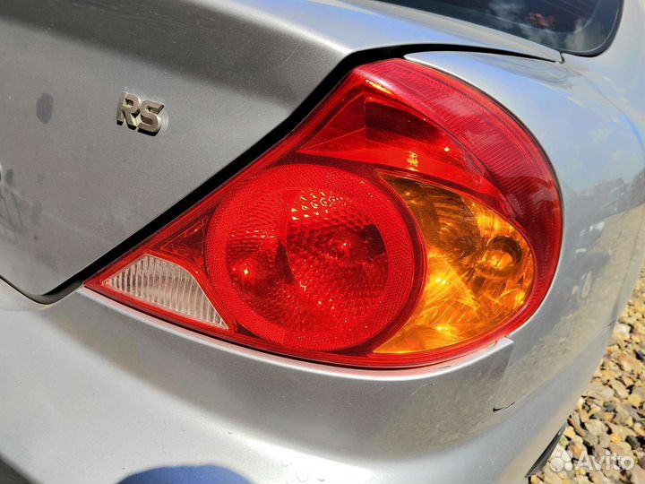 Фонарь задний правый Киа Спектра