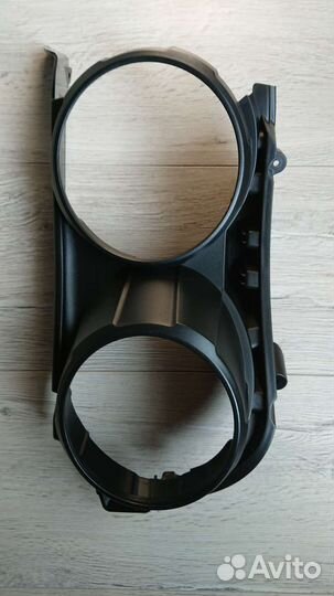 Рамка левой фары Chevrolet Aveo T300