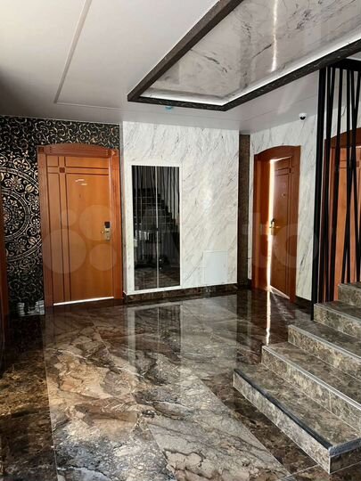 Дом 550 м² на участке 7,1 сот.