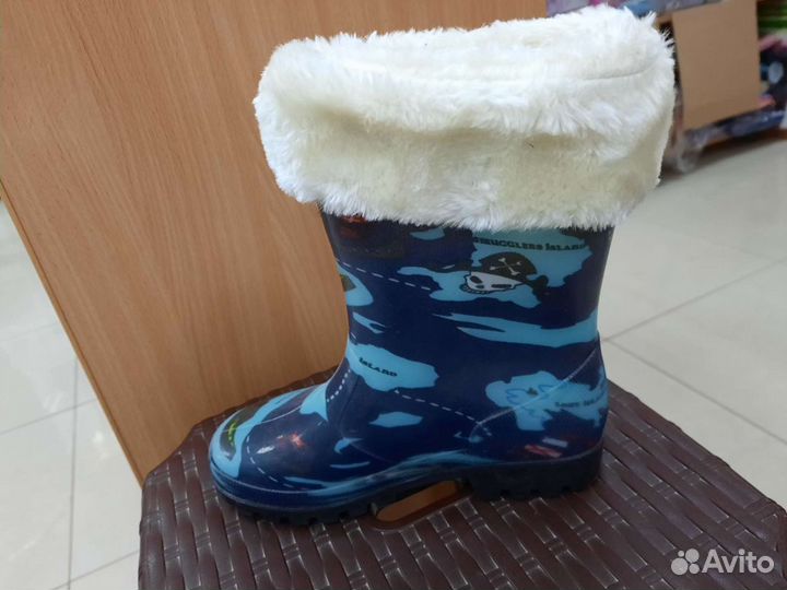 Сапоги на мальчика