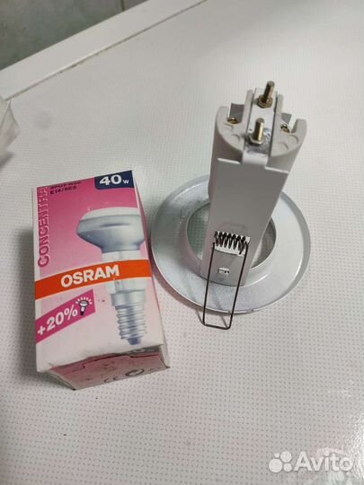 Светильник встраиваемый