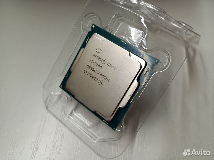 Процессор Intel Core i3 7100