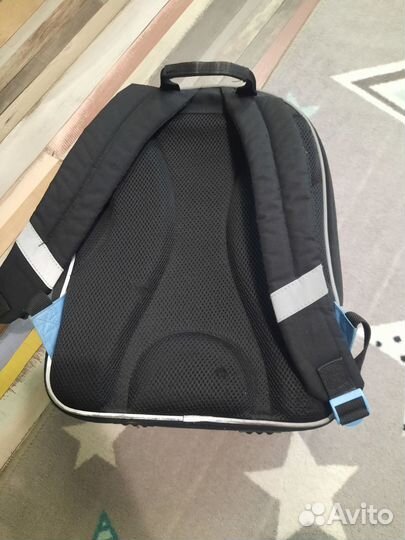 Школьный рюкзак