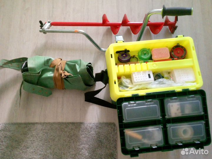 Продам принадлежности для рыбалки 5000