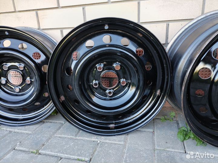 Диски Nissan R16 5х114.3