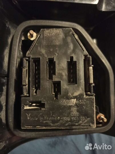 333945257 VW Passat B3 variant фонарь задний прав