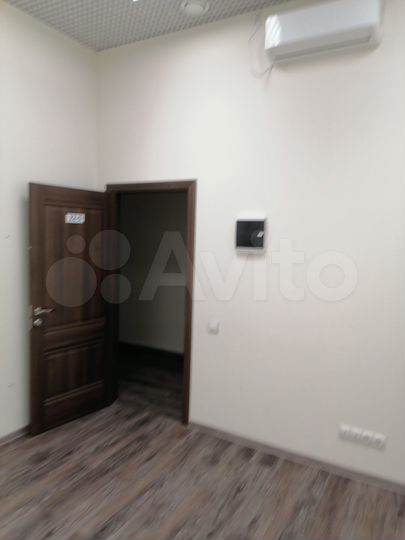 Офис, 13.7 м²