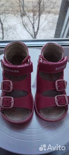 Сандали,сабо, кросовки, ботиночки