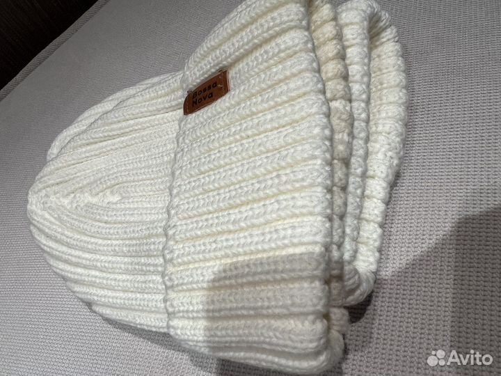 Две новые шапки