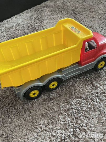 Детский грузовик