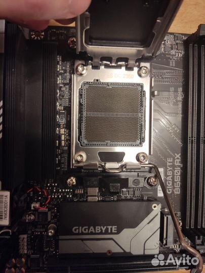 Gigabyte b650i AX WiFi DDR5 AM5