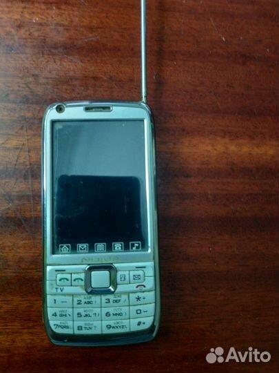 Nokia E71