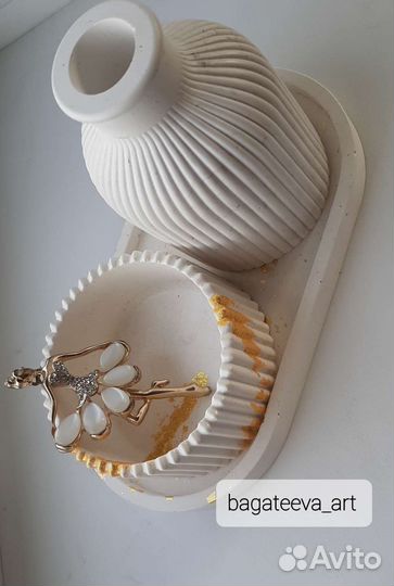 Интерьерные изделия из гипса