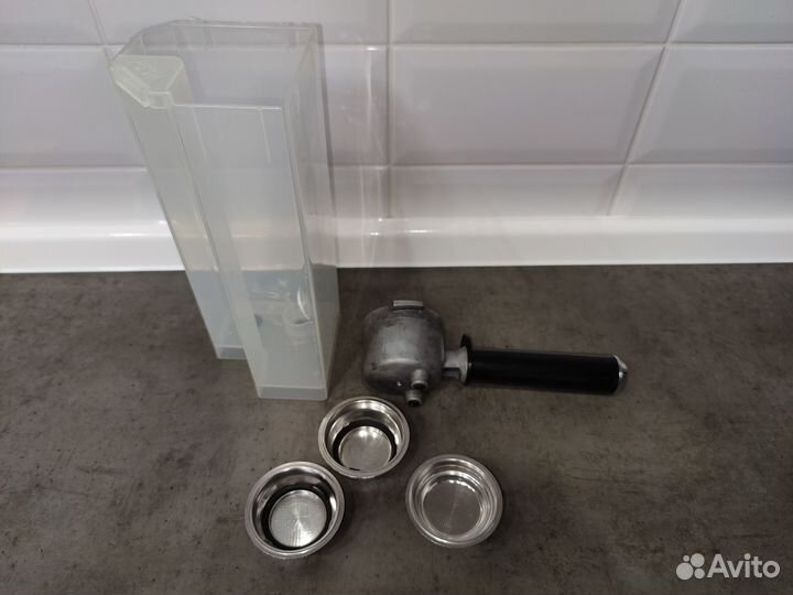 Кофеварка рожковая delonghi ecp31.21 черный