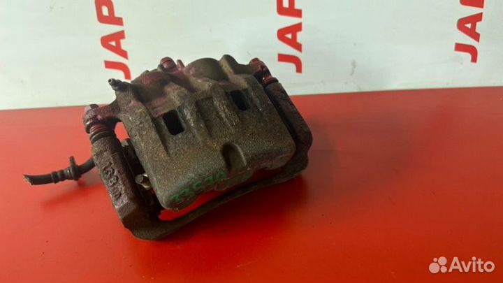 Суппорт передний правый Honda Elysion RR2 2.4 AT