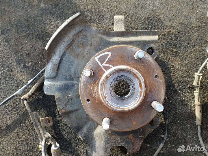 Передняя ступица kia cerato 1