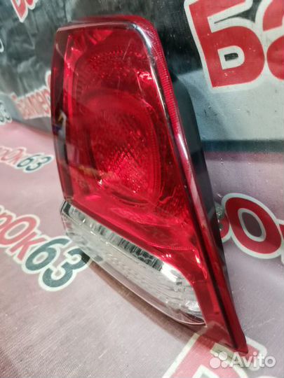 Фонарь задний левый Toyota Land Cruiser