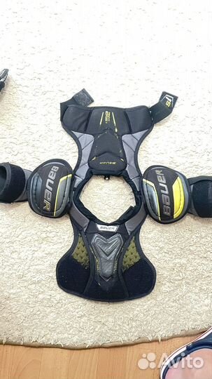 Нагрудник хоккейный bauer supreme 1s
